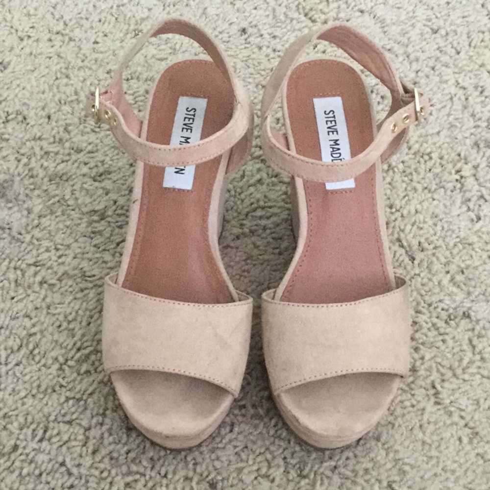 Nude suede Steve Madden heels size 5.5